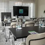 Ibis Styles Airport Otel