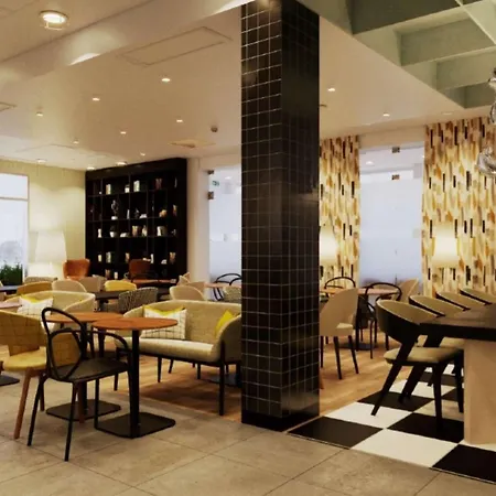 Ibis Styles Airport 3*