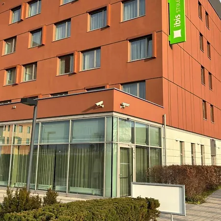Ibis Styles Airport 3*