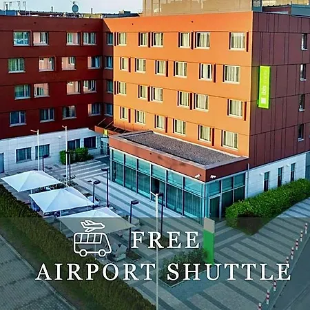 Ibis Styles Airport Szálloda