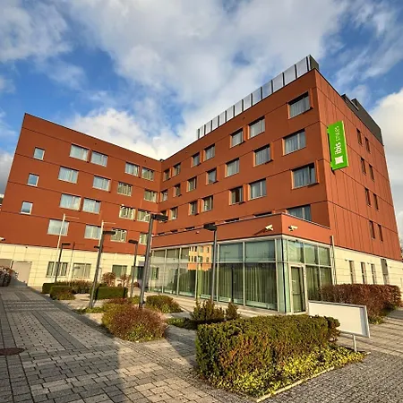 Hotel Ibis Styles Airport Warschau
