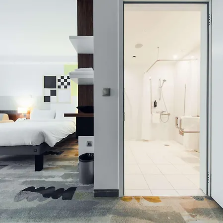 Отель Ibis Styles Airport Варшава